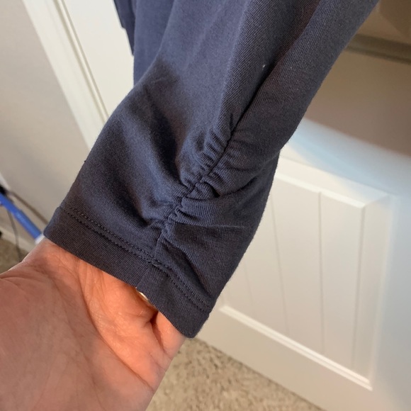 Barefoot Dreams Malibu Hoodie small new - Picture 3 of 6